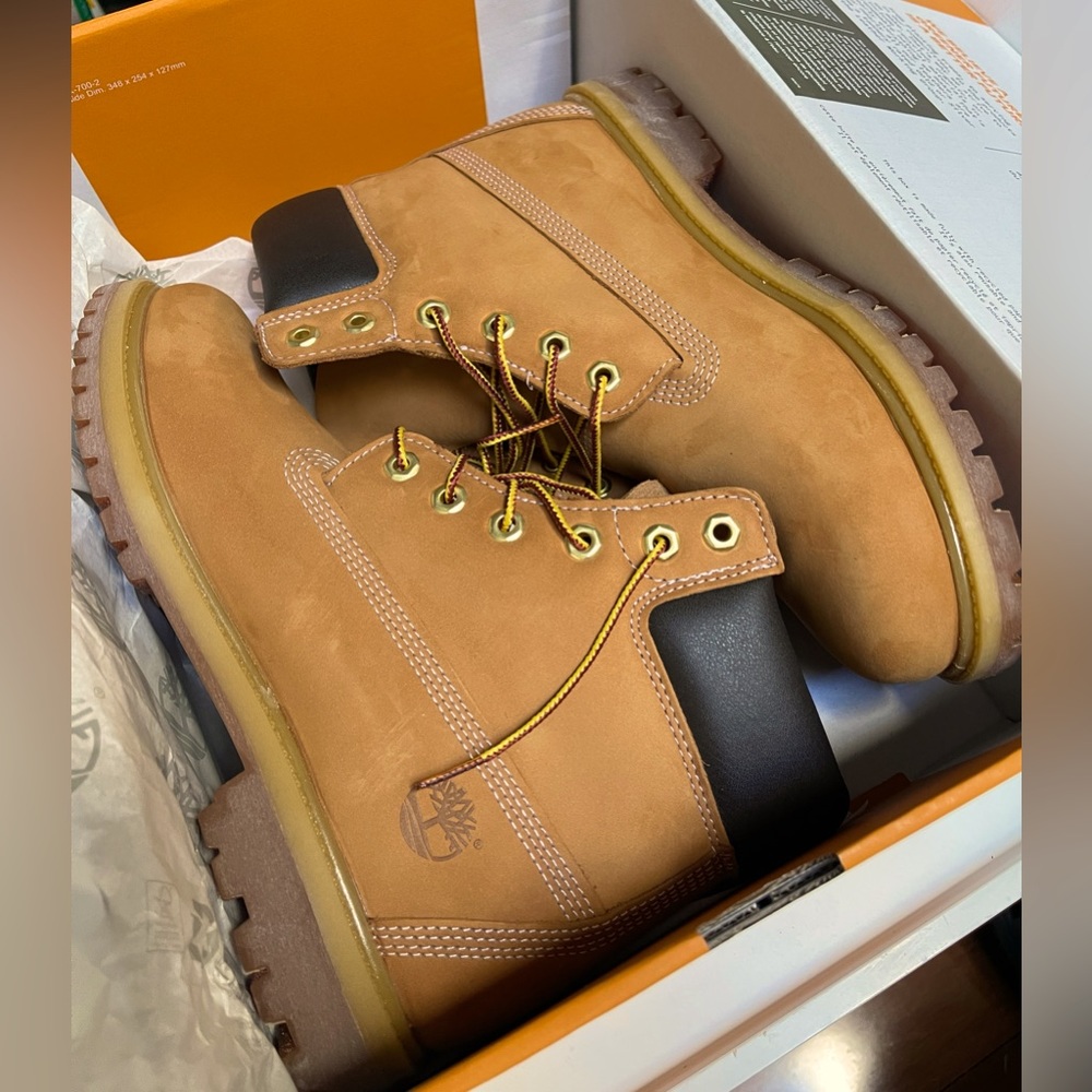 Timberland 6” Waterproof Boot, Wheat, Women’s 10M, NIB